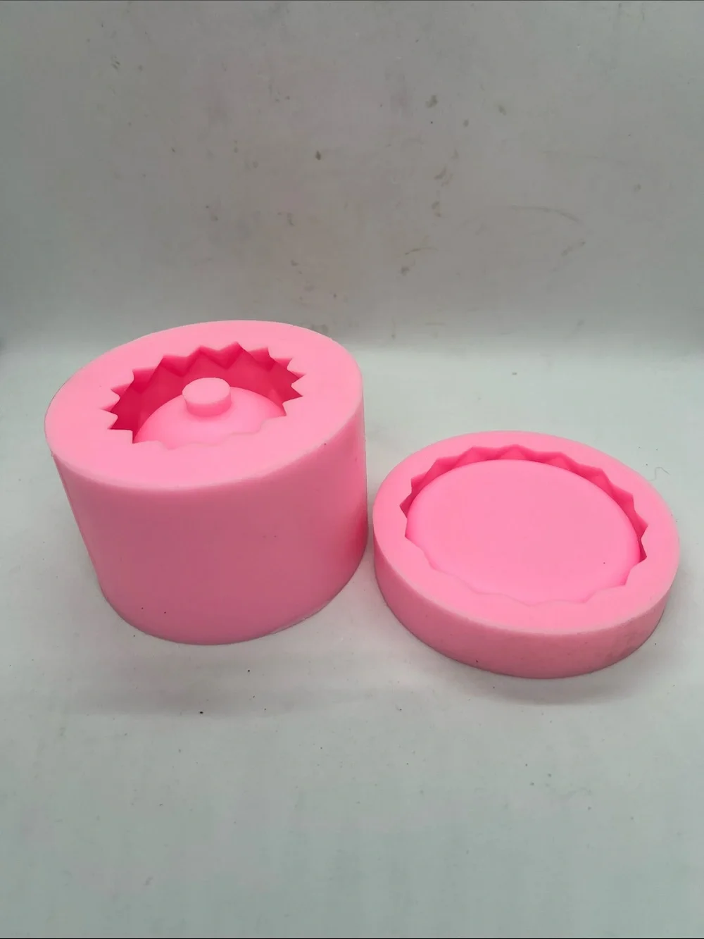 Silicone Mold for Planter & Dish Base Saucer Cement Resin NWOT